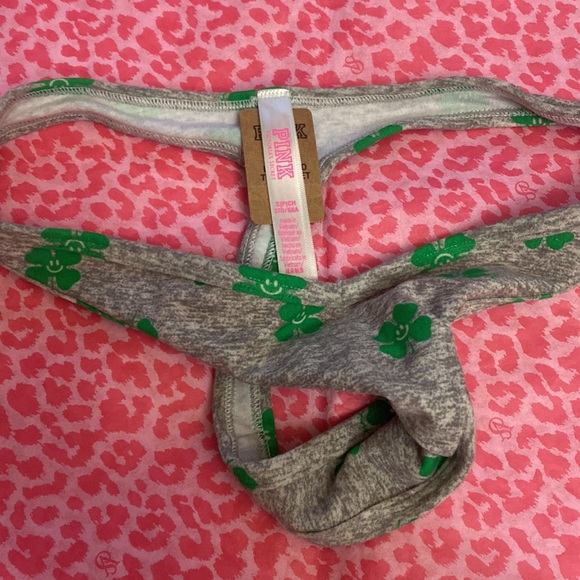 SOLD PINK Smileys Face Shamrocks St Patty’s Day Thong NWT - Picture 2 of 2